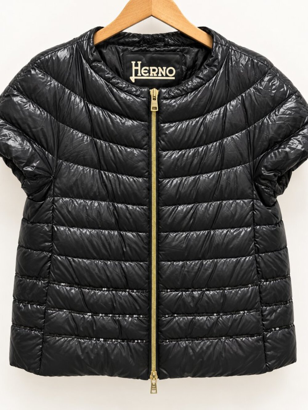 HERNO Black Short Sleeve Down Puffer Jacket Sequin Trim Size 44